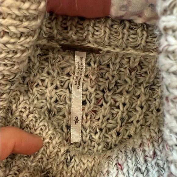 Cozy Knit Hooded Sweater - Cream - Picture 2 of 5